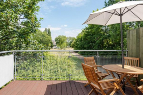 Balcony Park View Townhouse